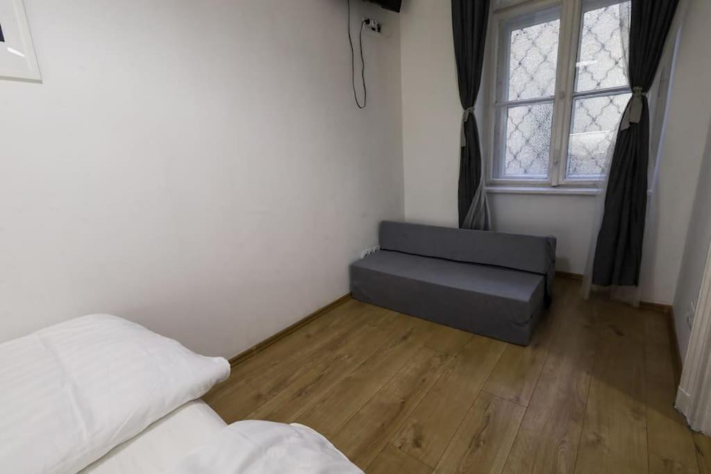 Pest-Port Private Apartment Room-6 ブダペスト エクステリア 写真
